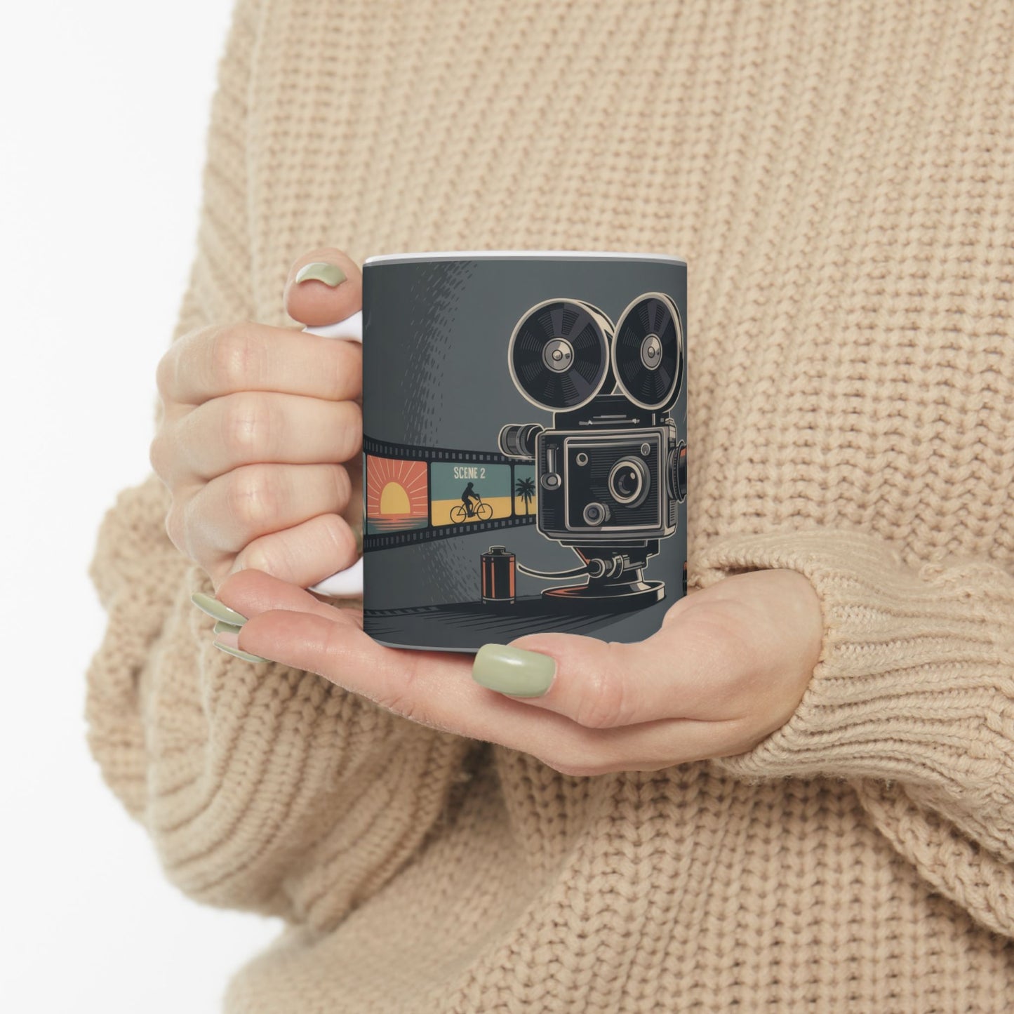Vintage Movie Camera Ceramic Mug - Perfect Gift for Filmmakers, Photographers, Movie Lovers, Cinematic Coffee Cup, Retro Movie Lover Mug