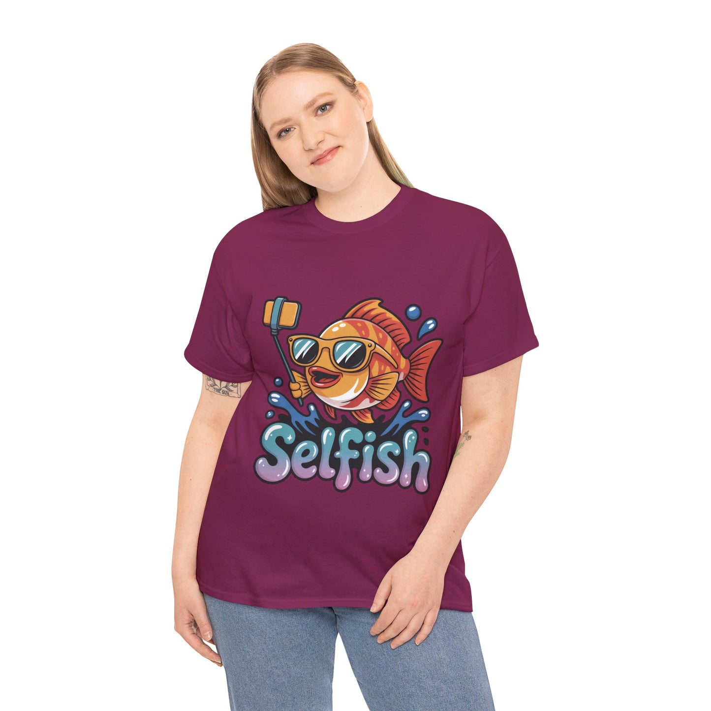 Funny Selfie Fish Graphic Womens T-Shirt, Playful Pun Gift for Her, Summer Vibes, Unique Beach Shirt, Outdoor Adventures