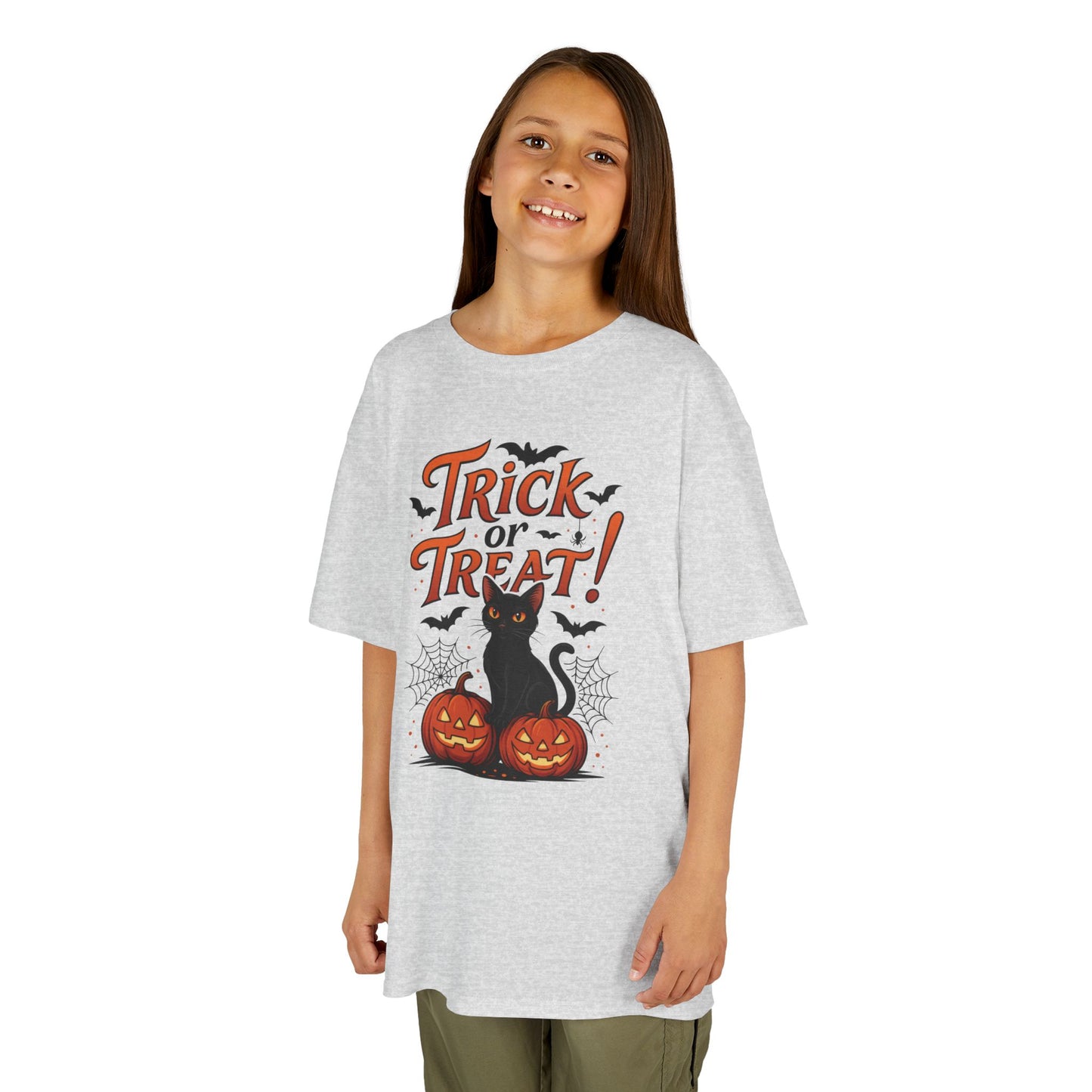 Cute Trick or Treat Black Cat T-Shirt for Girls Boys, Fun Spooky Halloween Tee, Pumpkin Cat Shirt for Kids, Fall Party Outfit