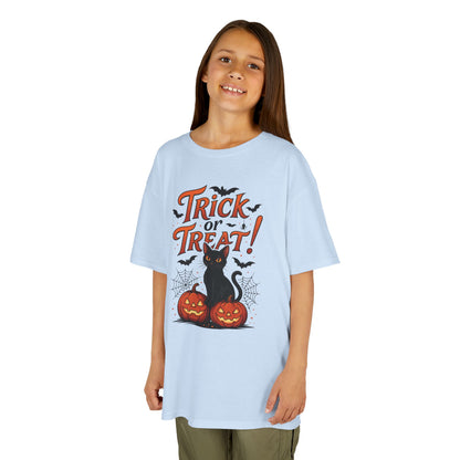 Cute Trick or Treat Black Cat T-Shirt for Girls Boys, Fun Spooky Halloween Tee, Pumpkin Cat Shirt for Kids, Fall Party Outfit
