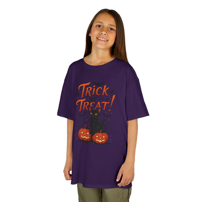 Cute Trick or Treat Black Cat T-Shirt for Girls Boys, Fun Spooky Halloween Tee, Pumpkin Cat Shirt for Kids, Fall Party Outfit