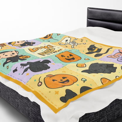 Cute Halloween Blanket for Kids, Pastel Ghosts, Pumpkins Bats, Soft Velveteen Plush Throw Blanket