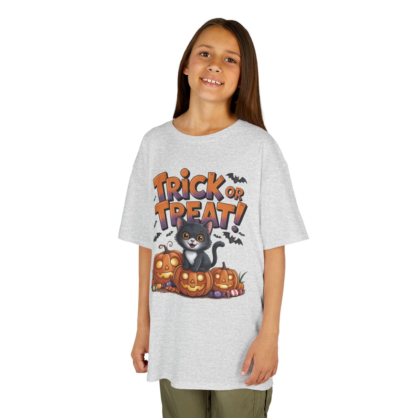 Girls Cute Black Cat Trick or Treat Halloween T-Shirt, Funny Pumpkin Cat Tee, Spooky Fall Shirt for Kids, Matching Family Halloween Shirts