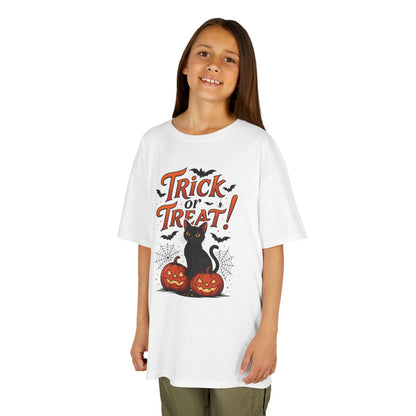 Cute Trick or Treat Black Cat T-Shirt for Girls Boys, Fun Spooky Halloween Tee, Pumpkin Cat Shirt for Kids, Fall Party Outfit